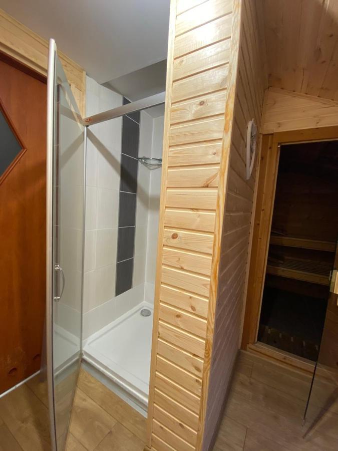 Hostel Piaseczno بياسيتشنو المظهر الخارجي الصورة