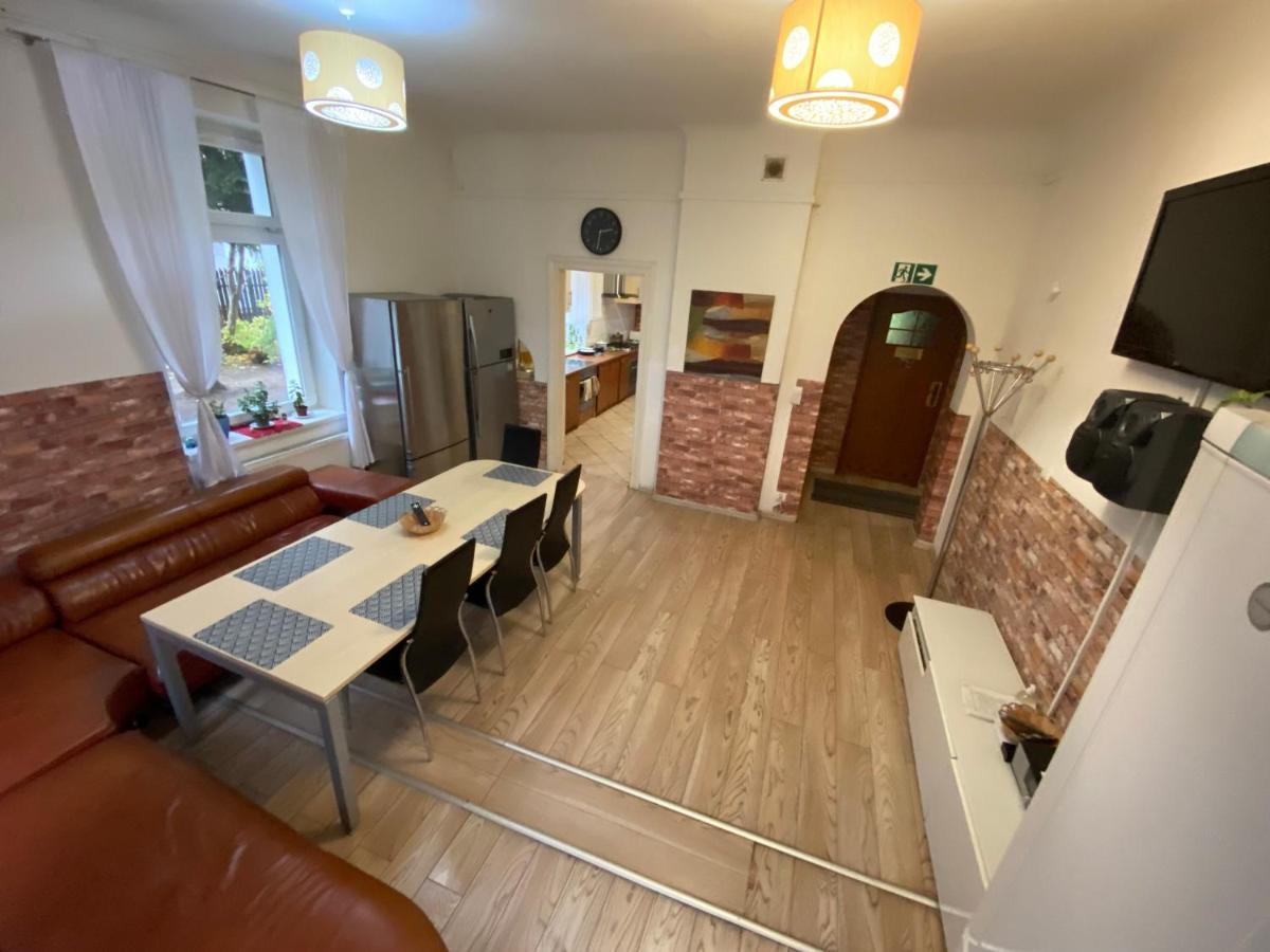 Hostel Piaseczno بياسيتشنو المظهر الخارجي الصورة