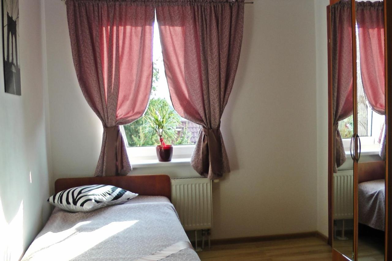 Hostel Piaseczno بياسيتشنو المظهر الخارجي الصورة
