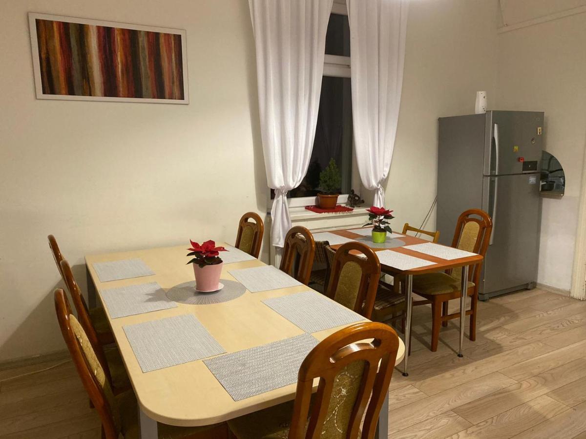 Hostel Piaseczno بياسيتشنو المظهر الخارجي الصورة