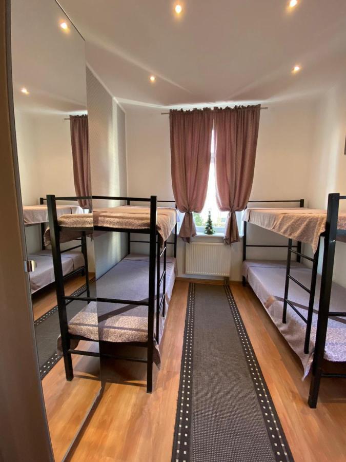 Hostel Piaseczno بياسيتشنو المظهر الخارجي الصورة