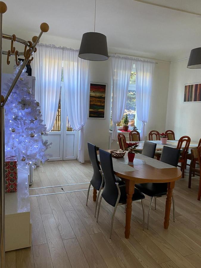 Hostel Piaseczno بياسيتشنو المظهر الخارجي الصورة