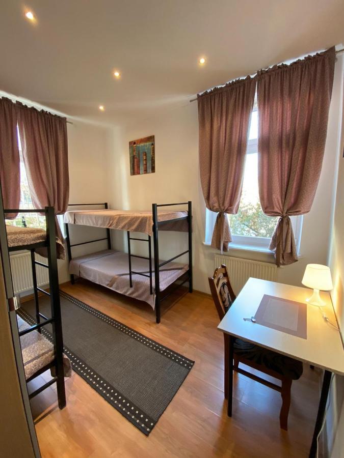 Hostel Piaseczno بياسيتشنو المظهر الخارجي الصورة