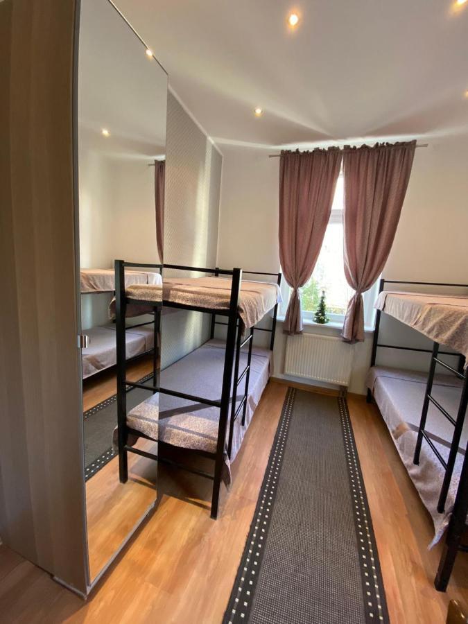 Hostel Piaseczno بياسيتشنو المظهر الخارجي الصورة