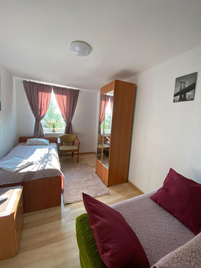 Hostel Piaseczno بياسيتشنو المظهر الخارجي الصورة