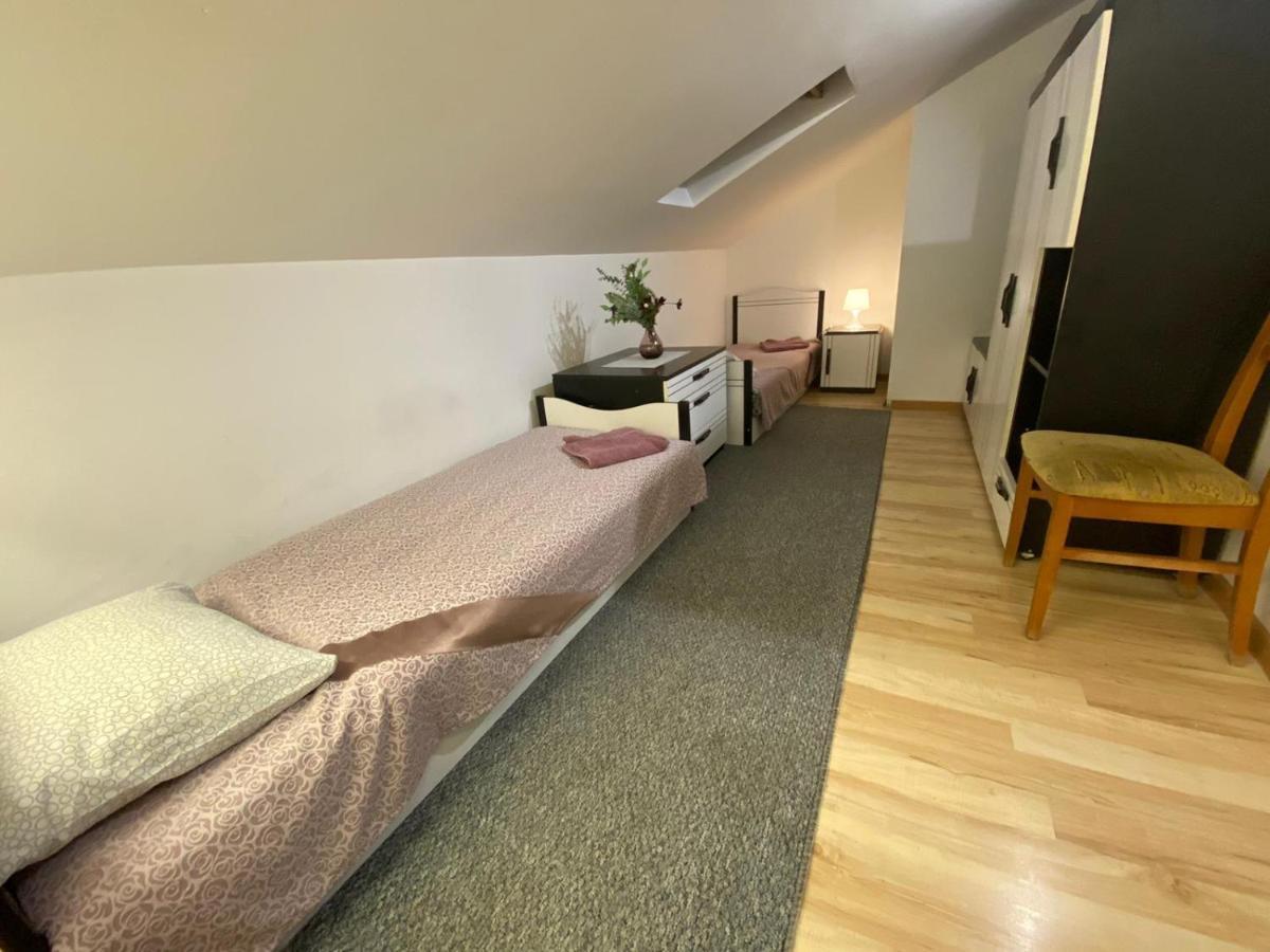 Hostel Piaseczno بياسيتشنو المظهر الخارجي الصورة