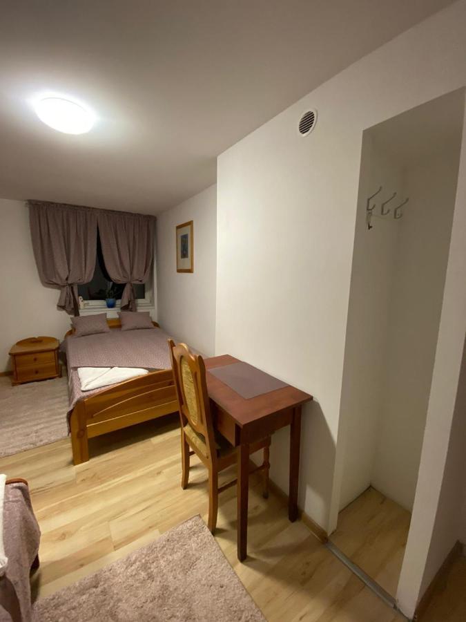 Hostel Piaseczno بياسيتشنو المظهر الخارجي الصورة